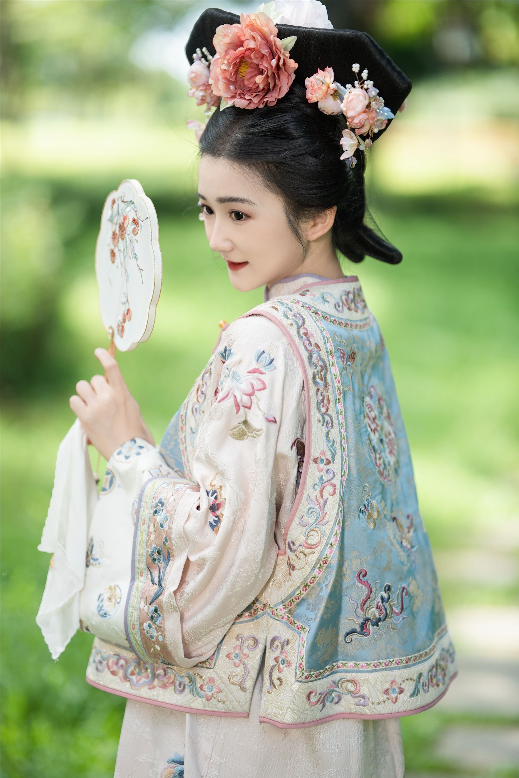 YITUYU艺图语 2025.01.14 活泼的格格 蛋糕的蛋蛋